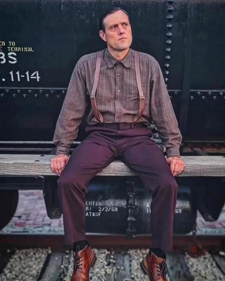 Samuel French on the set of Killers of the Flower Moon